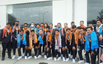 साफ उपविजेता बनेको नेपाली फुटबल टोली स्वदेश फिर्ता